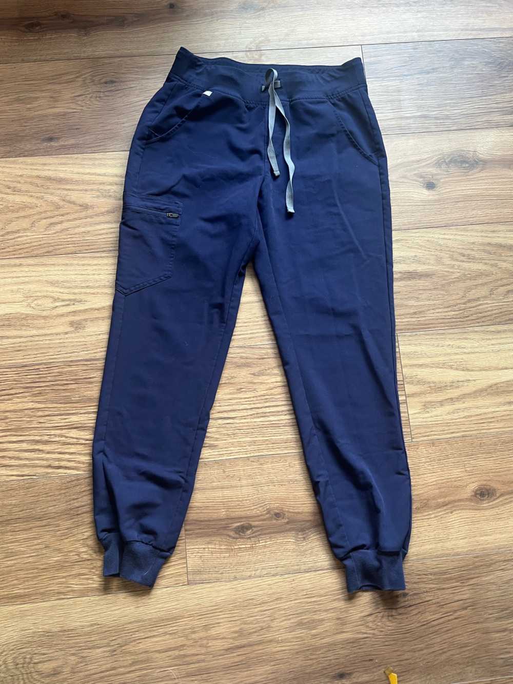 Figs Women’s Zamora Blue Jogger Scrub Bottoms